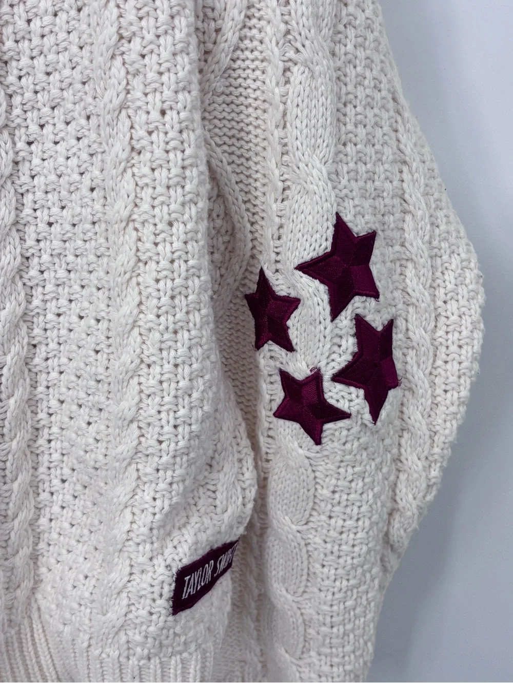 Taylor Swift Cream Cable Knit Button-Front Red star cardigan Med/ Large sweater - Picture 7 of 9